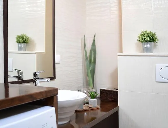 Mariva Deluxe * دوبروفينك